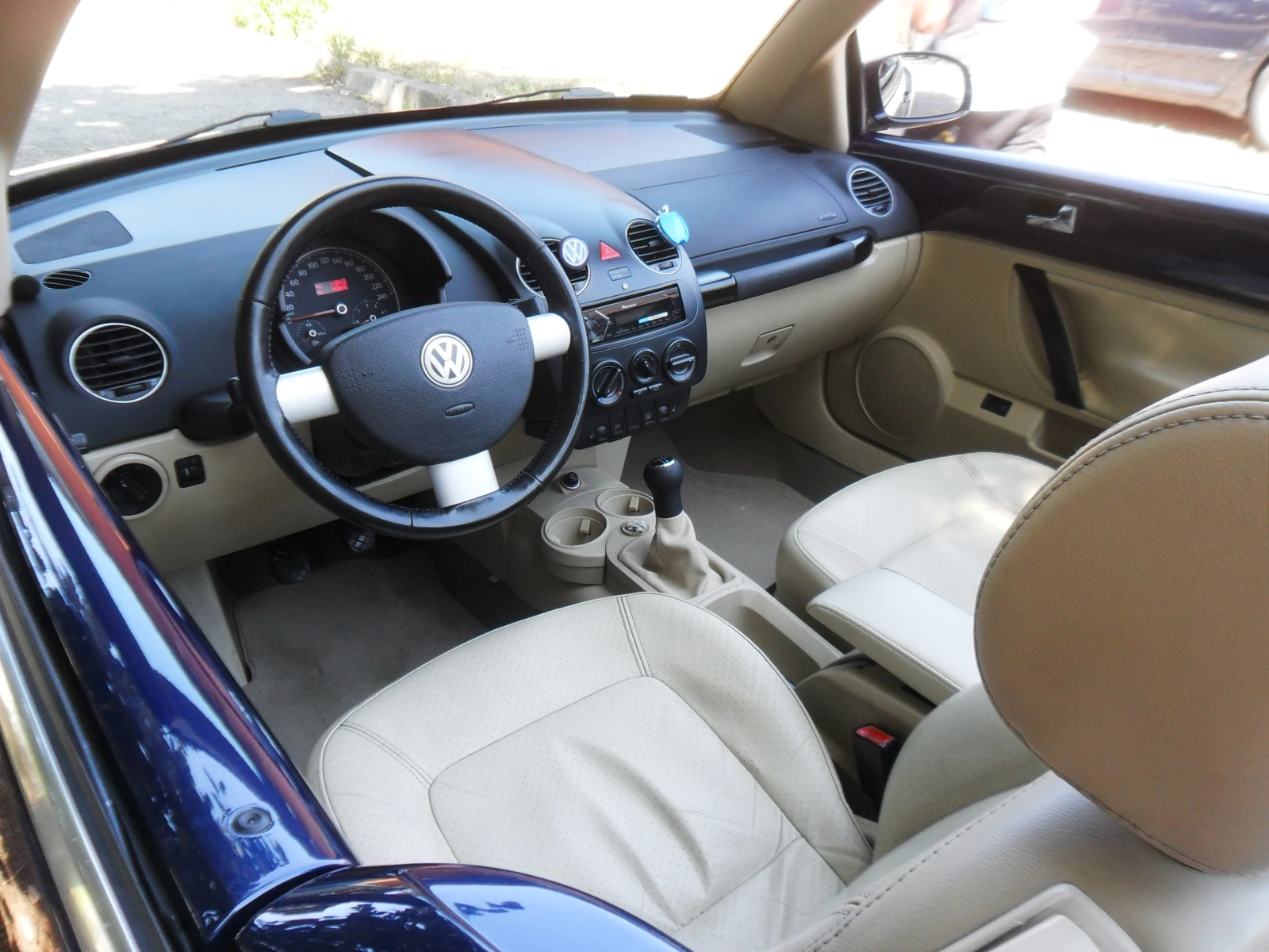VW Beetle 1, 9-TDI-CABRIO-ITALY, снимка 11 - Автомобили и джипове - 55281787