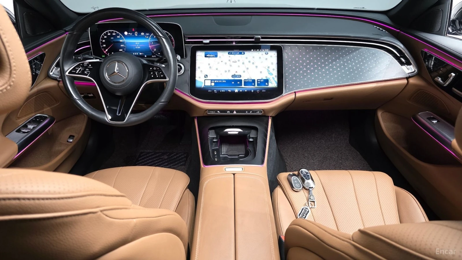 Mercedes-Benz E 220 4MATIC* EXCLUSIVE* ПОДГРЕВ* ОБДУХВАНЕ* ПАНО* 360* , снимка 5 - Автомобили и джипове - 55502116