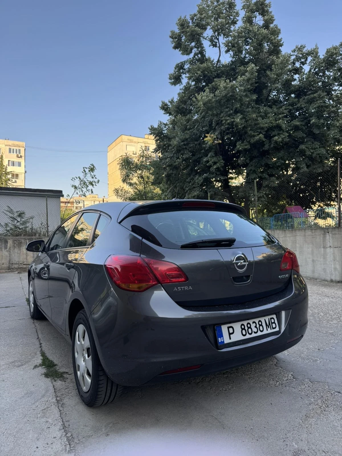 Opel Astra 1.4 87hp, снимка 5 - Автомобили и джипове - 55619580