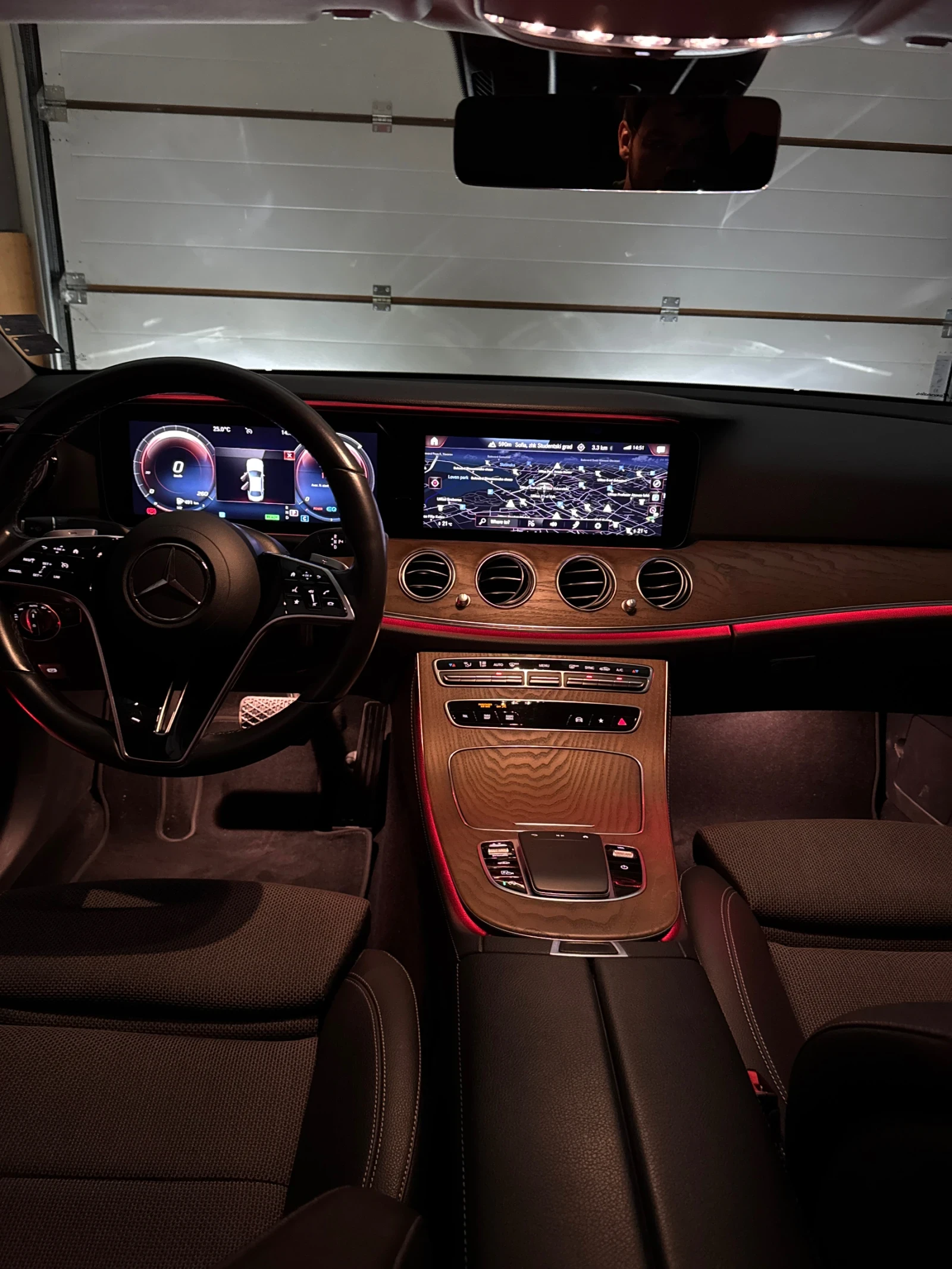 Mercedes-Benz E 200 EXCLUSIVE / AIRMATIC ВЪЗДУХ / ПОД ГАРАНЦИЯ, снимка 11 - Автомобили и джипове - 55696381