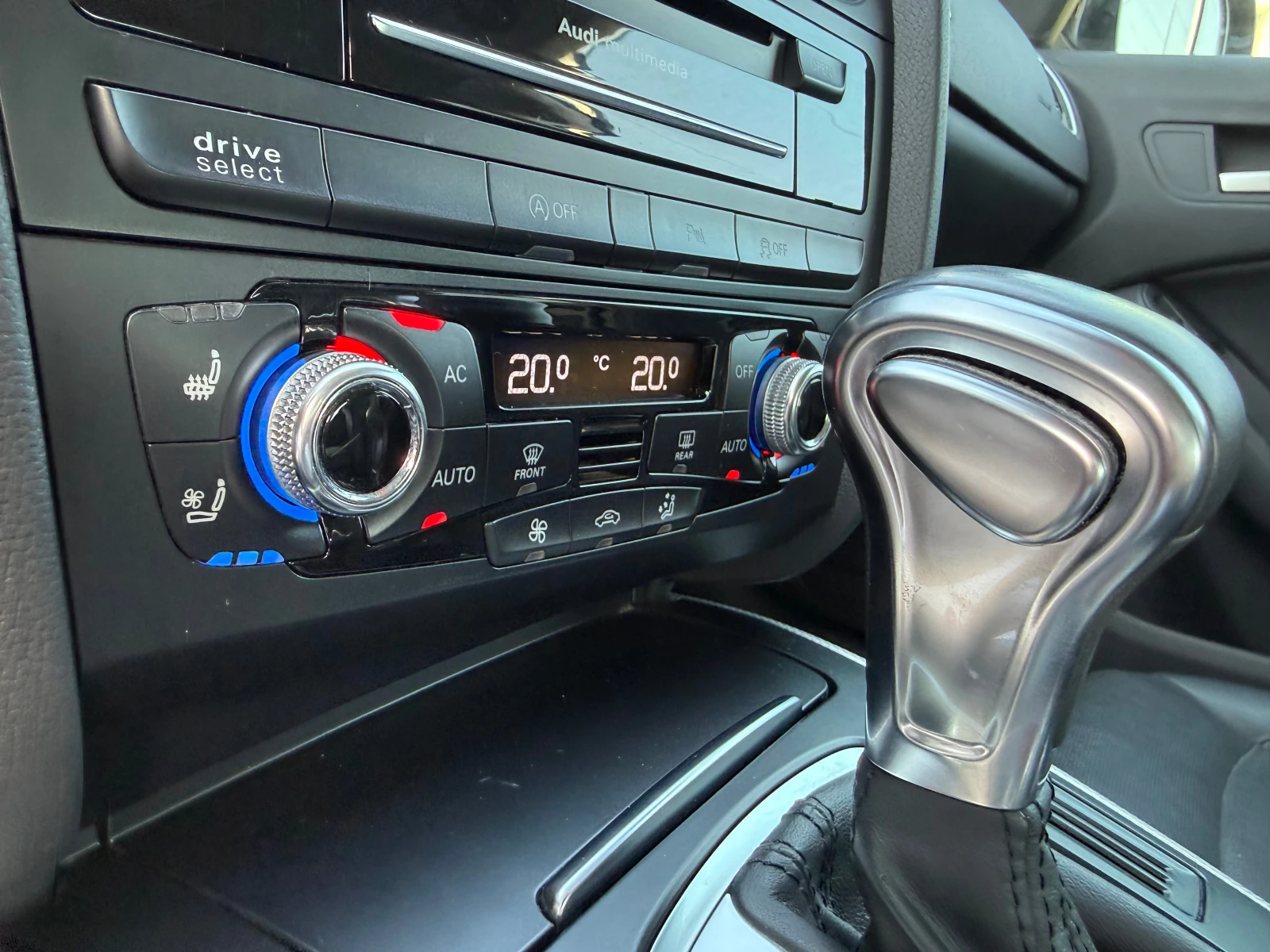 Audi A5 SB 3.0tdi QUATTRO* ОБДУХВАНЕ* ПОДГРЕВ* ПАМЕТ* LED, снимка 15 - Автомобили и джипове - 55812304