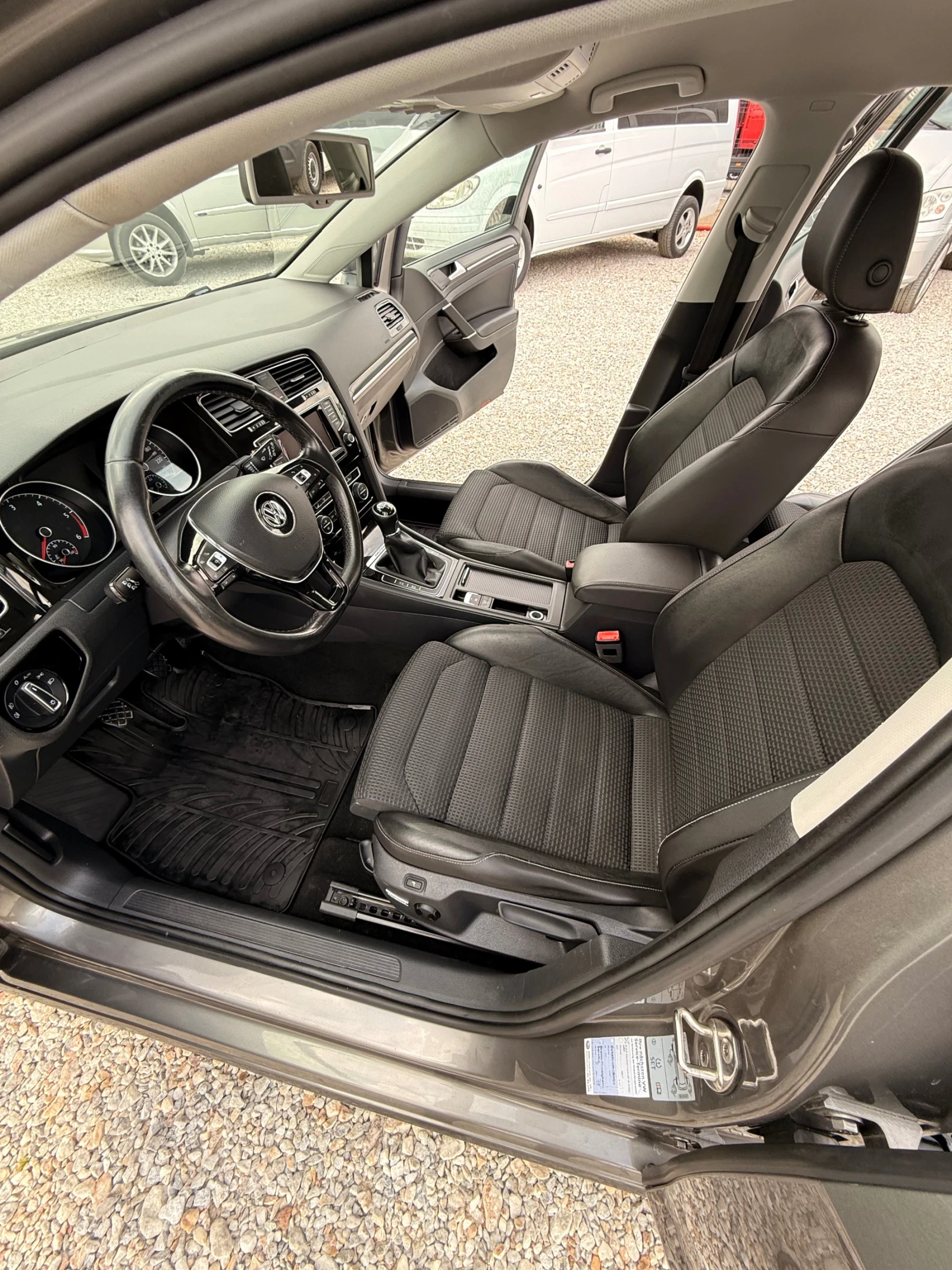 VW Golf ЛИЗИНГ-1.6TDi-4motion, снимка 13 - Автомобили и джипове - 56045822