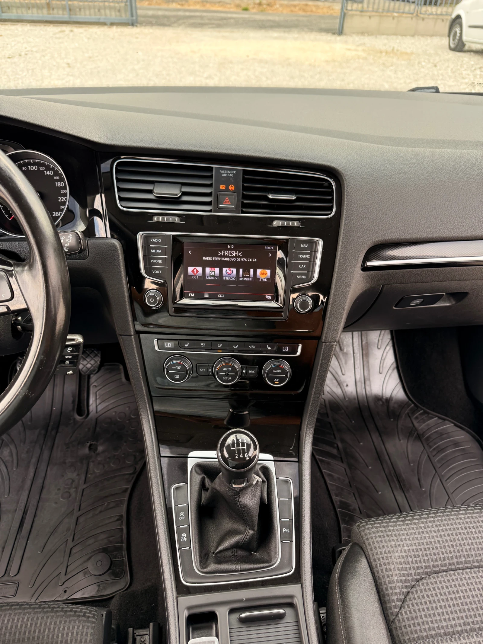VW Golf ЛИЗИНГ-1.6TDi-4motion, снимка 15 - Автомобили и джипове - 56045822