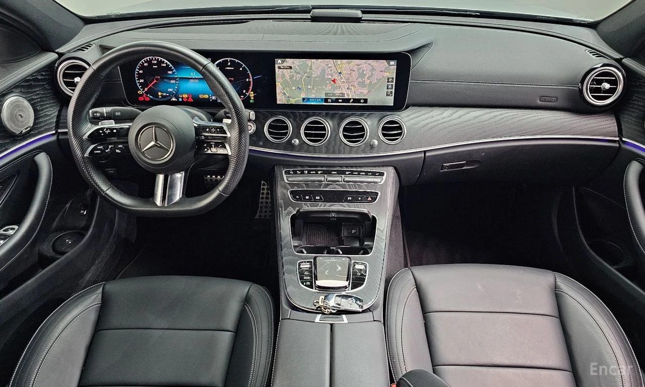 Mercedes-Benz E 220 4MATIC* AMG* LINE* BURMESTER* ДИСТРОНИК* ХЕДЪП* 36, снимка 7 - Автомобили и джипове - 56141442