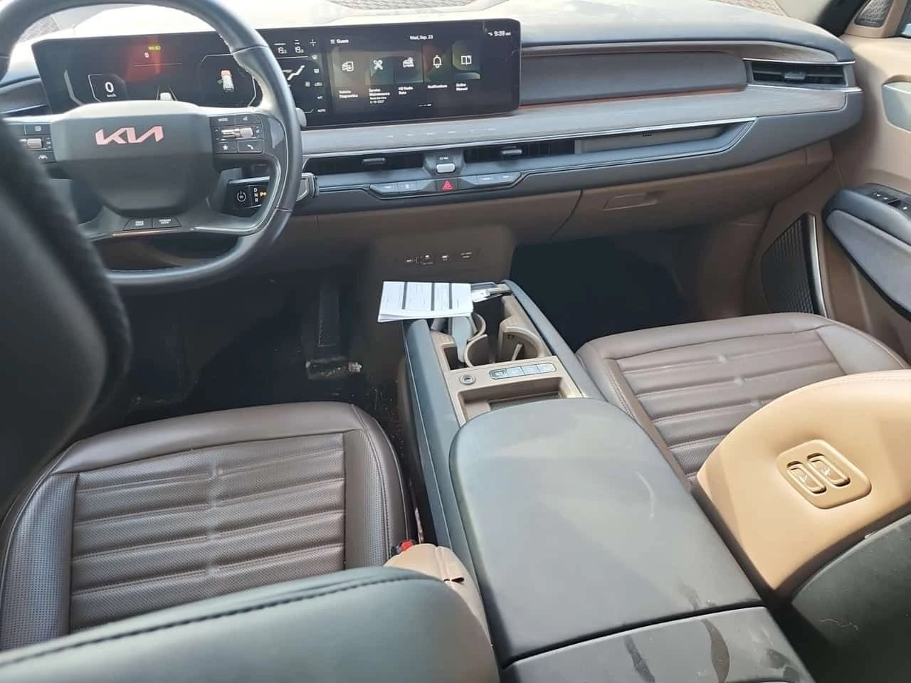 Kia EV9 Awd Land W/premium Package| Meridian| 7 Места| | , снимка 10 - Автомобили и джипове - 56252815