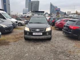 Chevrolet Captiva 2.4 BENZIN 4x4 7м., снимка 2