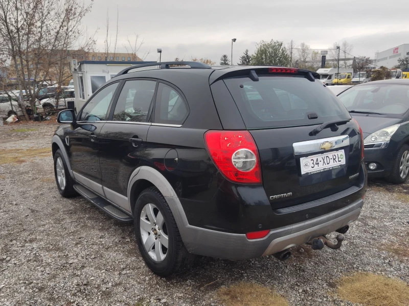 Chevrolet Captiva 2.4 BENZIN 4x4 7м., снимка 4 - Автомобили и джипове - 48619945