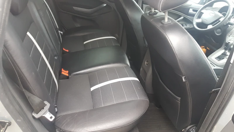 Ford Kuga 2.0TDI 4×4, снимка 11 - Автомобили и джипове - 52890054
