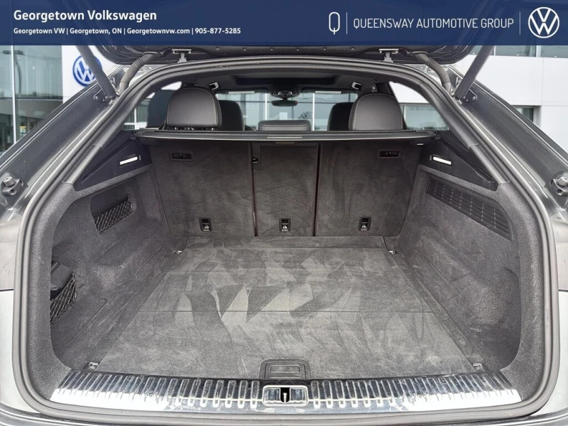 Audi Q8 * 55 Progressiv S Line | Carplay | Pano | 22 Pckg , снимка 7 - Автомобили и джипове - 52976202