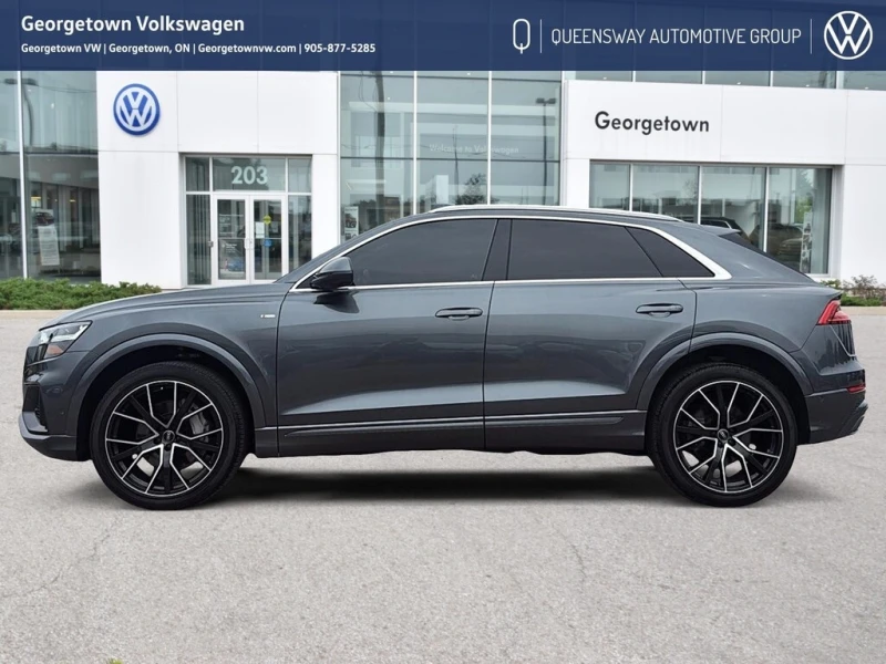 Audi Q8 * 55 Progressiv S Line | Carplay | Pano | 22 Pckg , снимка 6 - Автомобили и джипове - 52976202