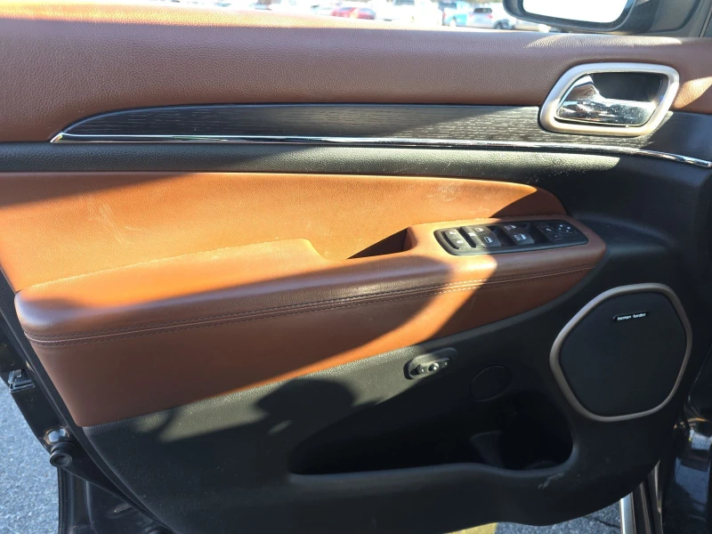 Jeep Grand cherokee, снимка 9 - Автомобили и джипове - 52976988