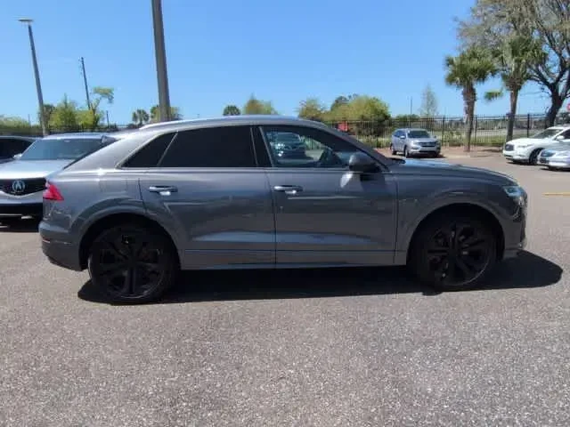 Audi Q8 55tfsi Premium Plus, снимка 4 - Автомобили и джипове - 55510276
