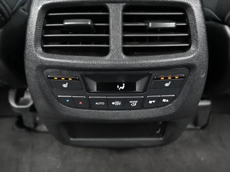 Honda Pilot 3.5 AWD 7места, снимка 14 - Автомобили и джипове - 55715701