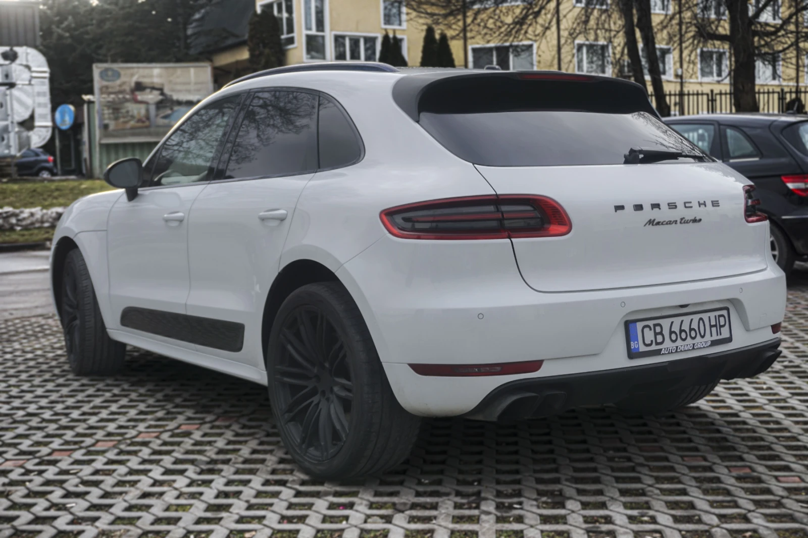 Porsche Macan TURBO - изображение 4