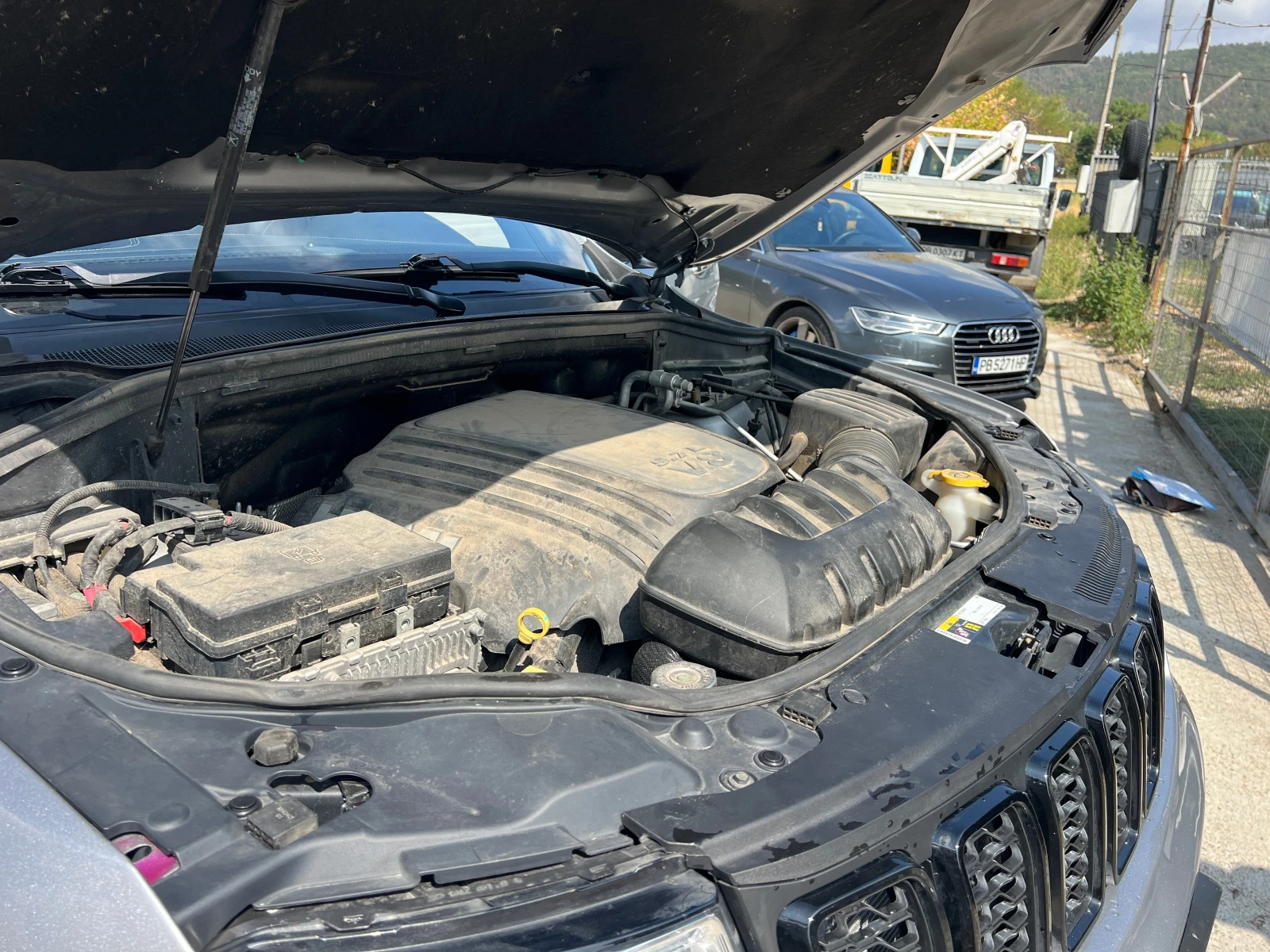 Jeep Grand cherokee Overland 5.7 V8 HEMI-  10.11.202025 | Mobile.bg   16