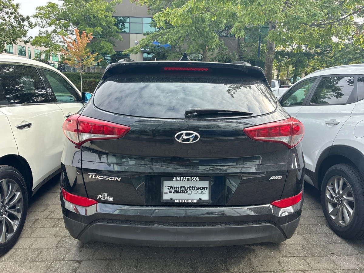 Hyundai Tucson * CARFAX* АВТОФИНАНСИРАНЕ БЕЗ ПЪРВОНАЧАЛНА ВНОСКА! - изображение 3