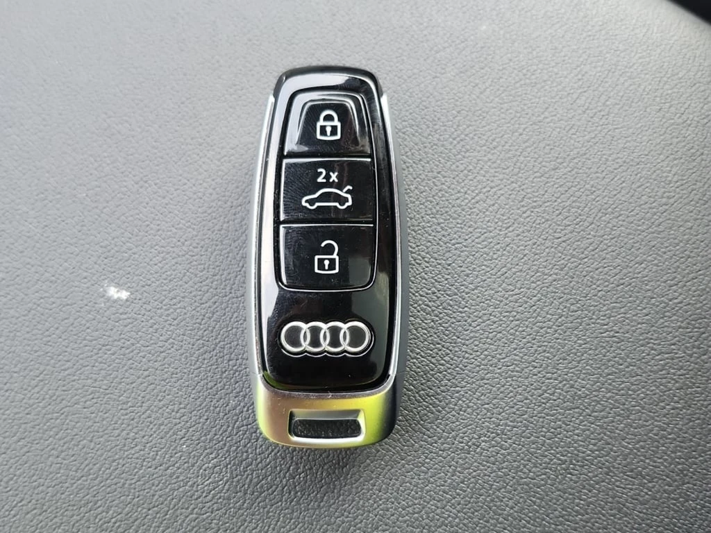Audi Q7 * KOMFORT * CARFAX * БЕЗ ПЪРВОНАЧАЛНА ВНОСКА - изображение 8