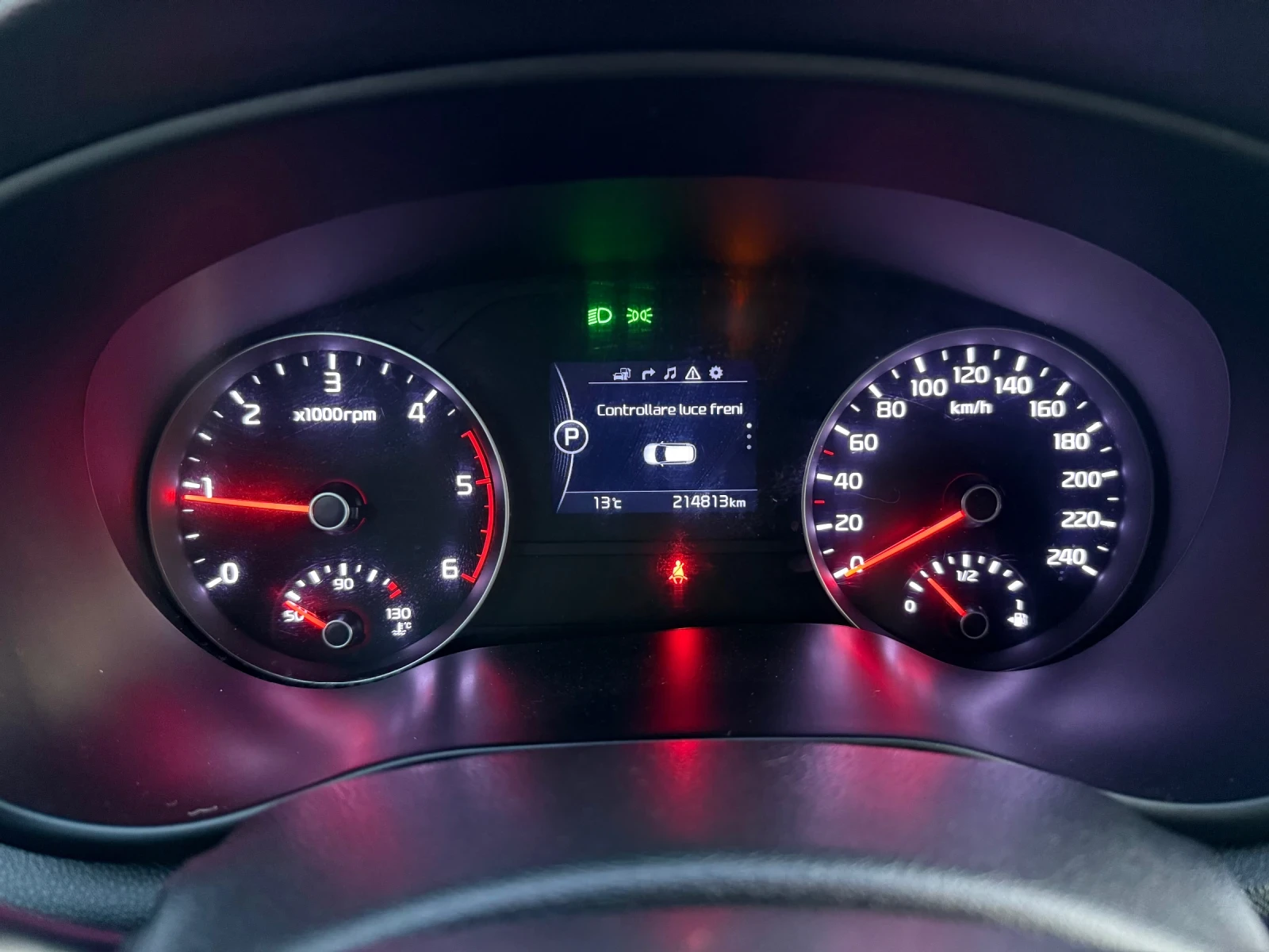 Kia Sportage 1.7 CRDI ЛИЗИНГ, снимка 15 - Автомобили и джипове - 53819621