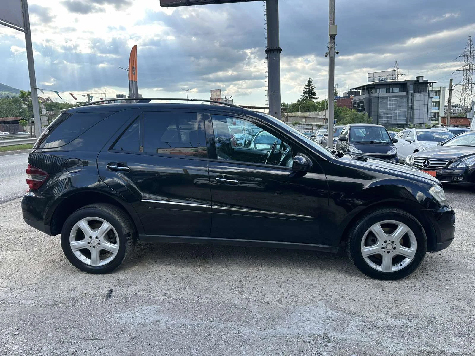 Mercedes-Benz ML 320 CDI НА ПРУЖИНИ, снимка 7 - Автомобили и джипове - 54773767