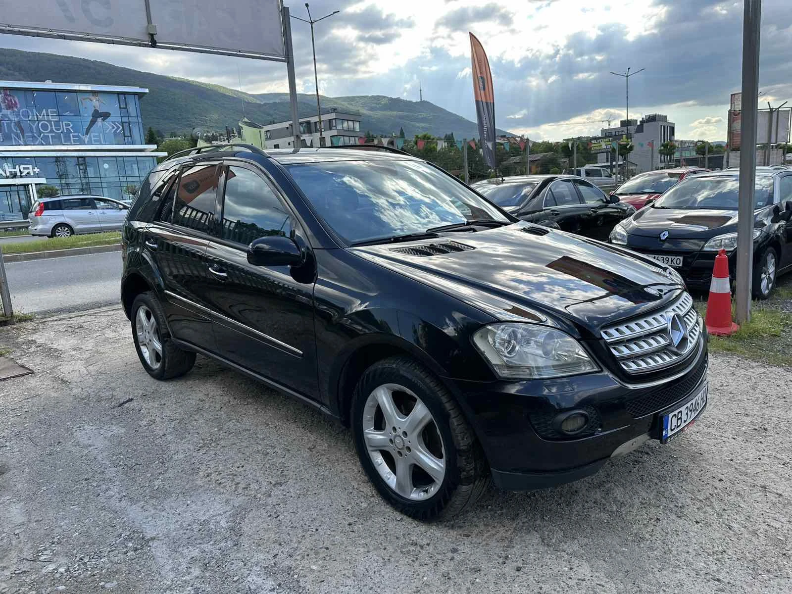 Mercedes-Benz ML 320 CDI НА ПРУЖИНИ, снимка 2 - Автомобили и джипове - 54773767