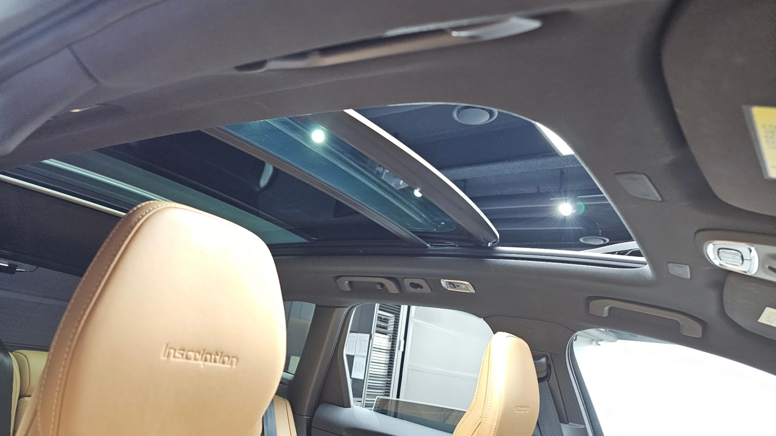 Volvo XC60 D5 Inscription, снимка 14 - Автомобили и джипове - 55261774