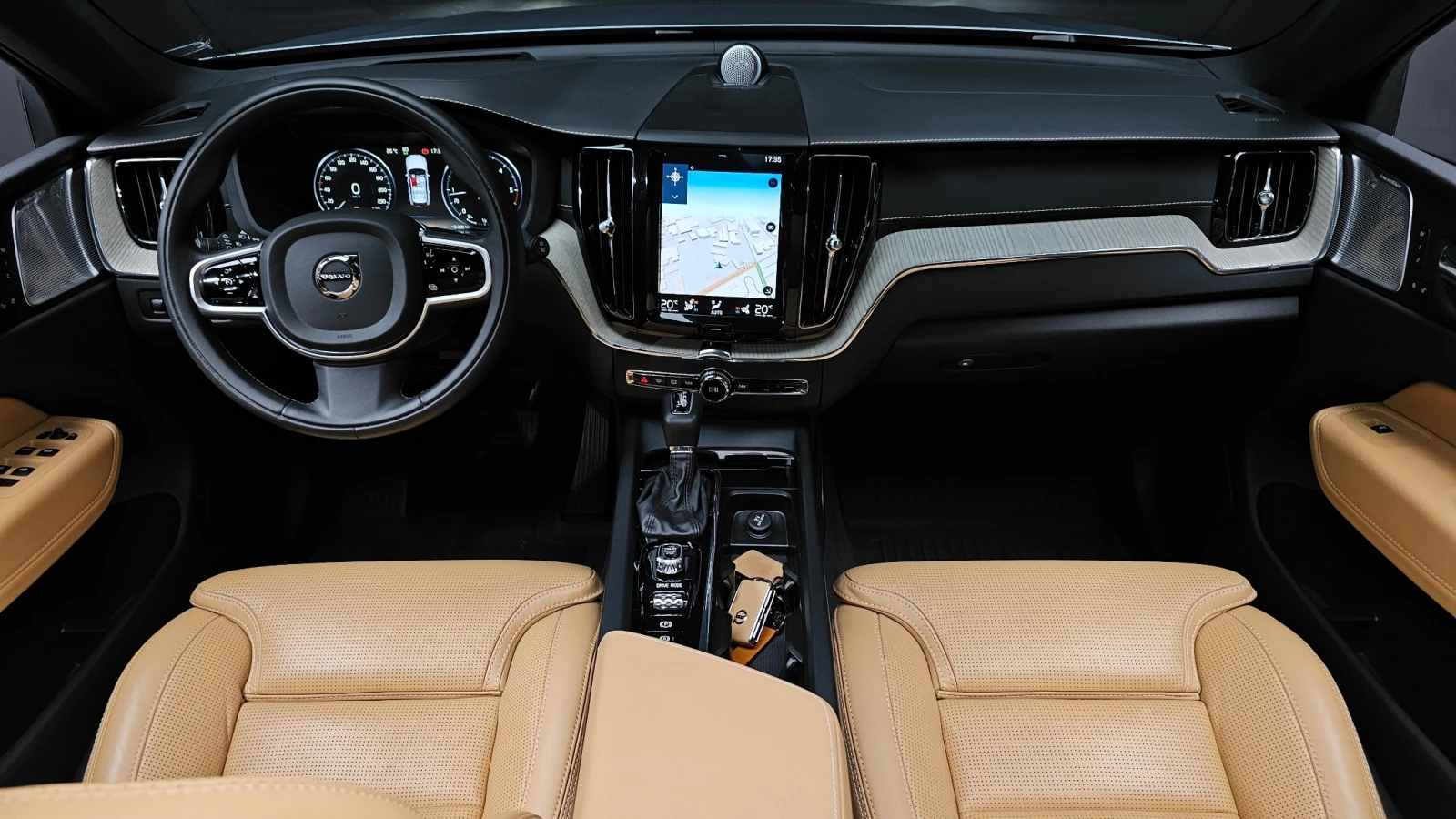 Volvo XC60 D5 Inscription, снимка 6 - Автомобили и джипове - 55261774