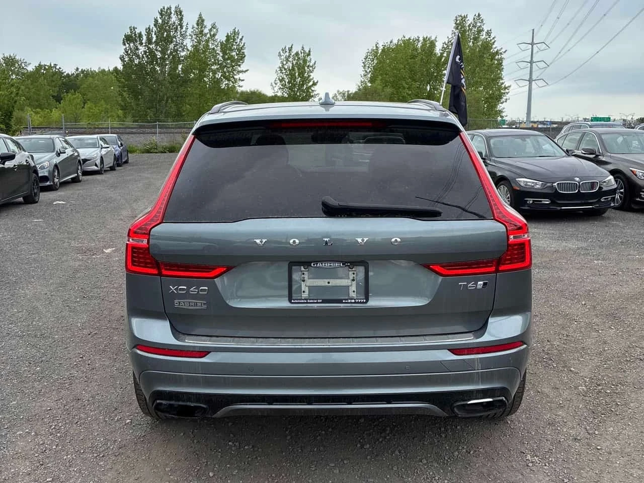 Volvo XC60 * R Design * CARFAX * ОПЦИЯ ЗА ФИНАНСИРАНЕ , снимка 4 - Автомобили и джипове - 56161574