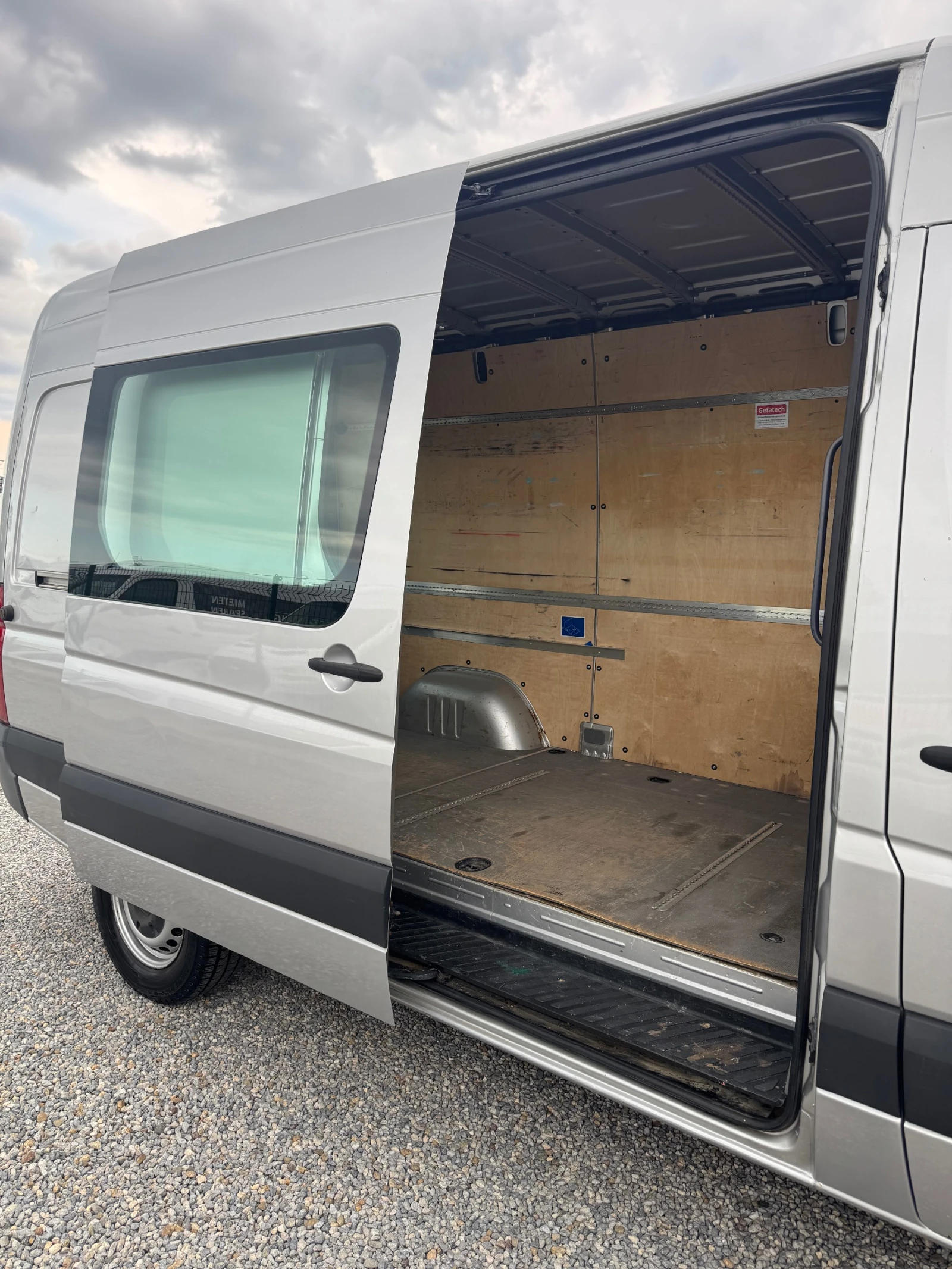 VW Crafter 2.0TDI* КЛИМА* НАВИ* НЕМСКИ* Оригинал, снимка 15 - Бусове и автобуси - 53224673
