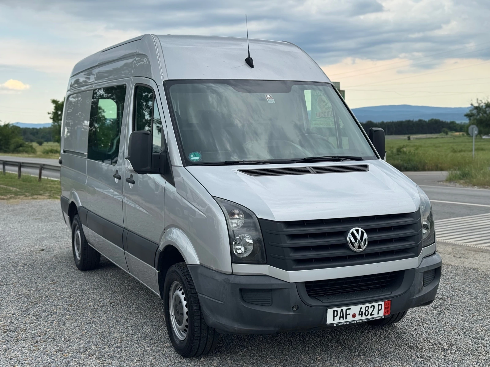 VW Crafter 2.0TDI* КЛИМА* НАВИ* НЕМСКИ* Оригинал, снимка 3 - Бусове и автобуси - 53224673