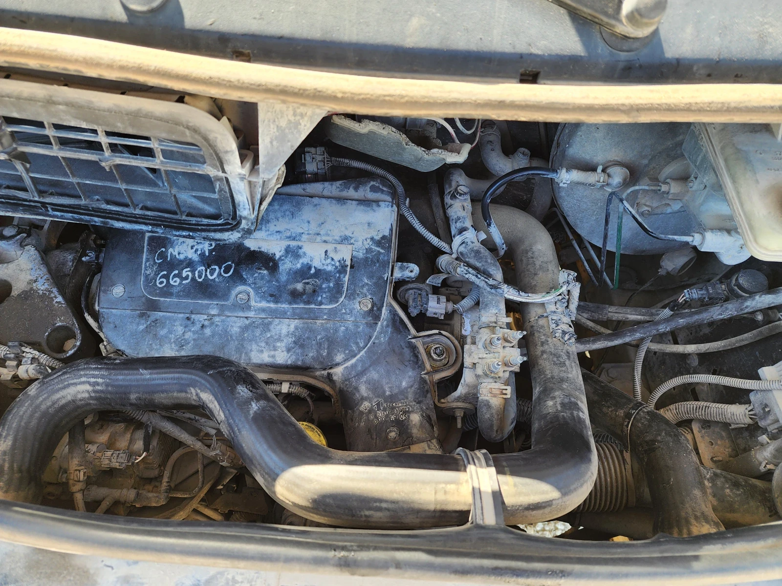 Opel Vivaro, снимка 4 - Бусове и автобуси - 56021059