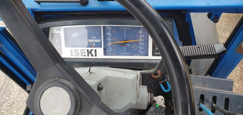 Трактор ISEKI 3020, снимка 5 - Селскостопанска техника - 43788724