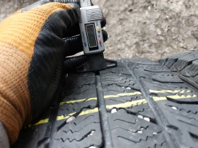 Гуми Зимни 225/65R16, снимка 3