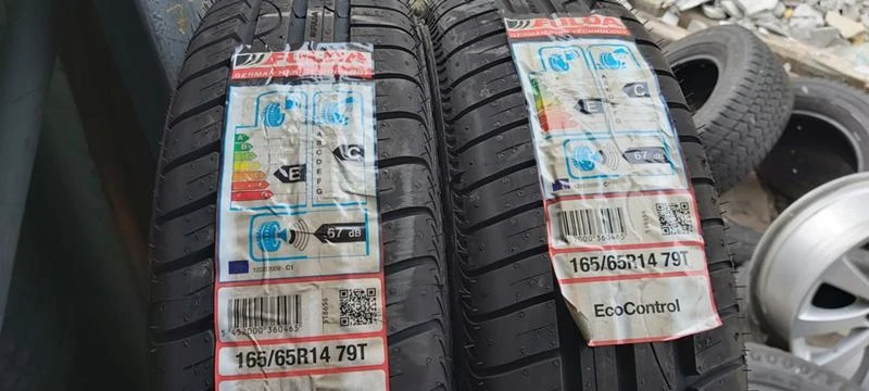 Гуми Летни 165/65R14, снимка 1 - Гуми и джанти - 32559448