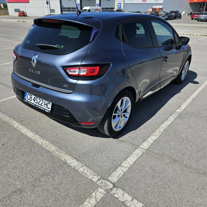 Renault Clio, снимка 6 - Автомобили и джипове - 47008857