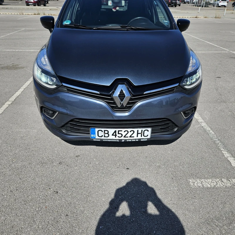 Renault Clio, снимка 1 - Автомобили и джипове - 47008857