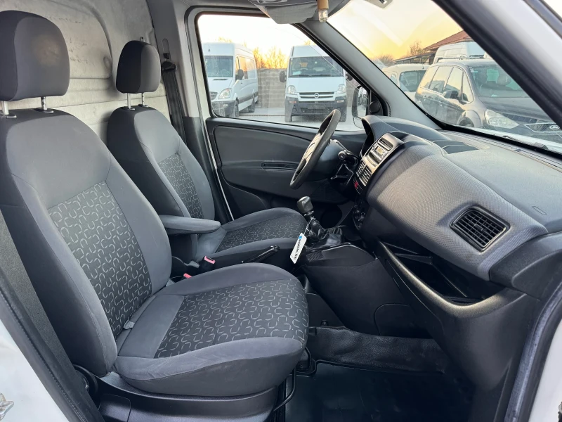 Fiat Doblo 1.4 бензин КЛИМАТИК, снимка 10 - Автомобили и джипове - 47940890