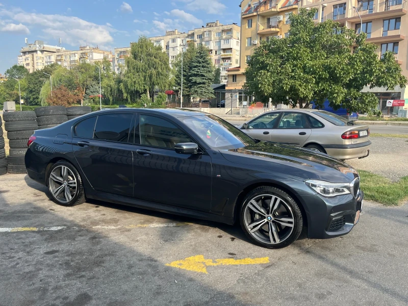 BMW 750 i X drive, M - pack , H&K , Panorama, снимка 3 - Автомобили и джипове - 48717695