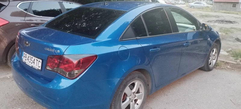 Chevrolet Cruze 1.8 бензин