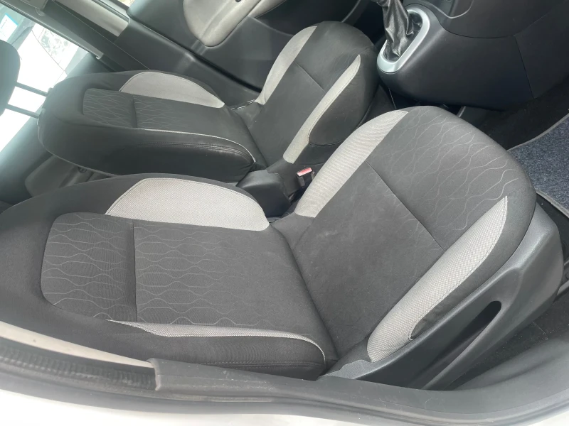 Citroen C3 Picasso 1.4 фейс led, снимка 8 - Автомобили и джипове - 50457860