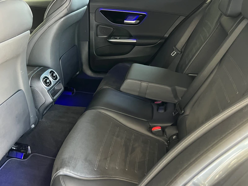 Mercedes-Benz C 220 d MHEV, AMG LINE-NIGHT PACK-FULL SERVICE MERCEDES!, снимка 12 - Автомобили и джипове - 51130535