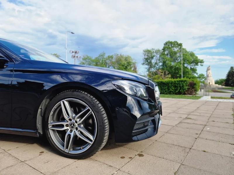 Mercedes-Benz E 220 4Matic / 360  / Multibeam LED/ Digital / Carplay , снимка 3 - Автомобили и джипове - 52001335