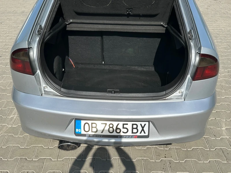 Seat Leon, снимка 10 - Автомобили и джипове - 52882382