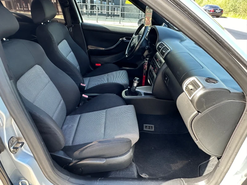 Seat Leon, снимка 11 - Автомобили и джипове - 52882382