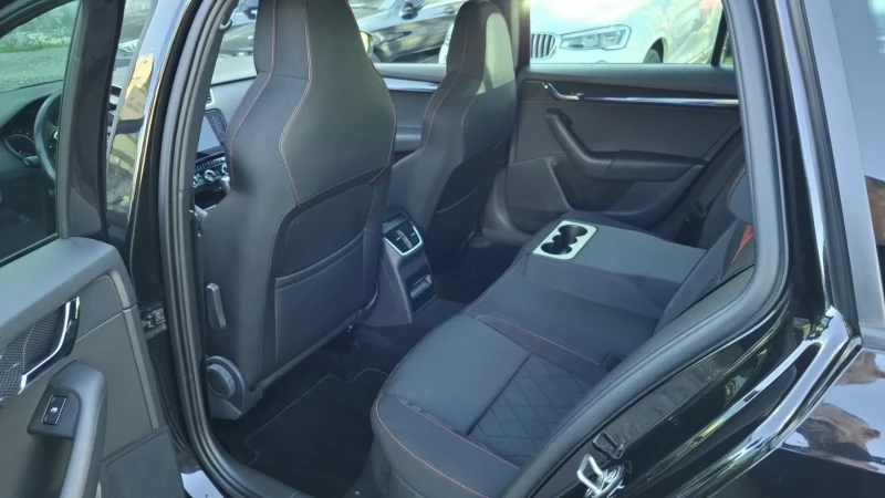 Skoda Octavia, снимка 12 - Автомобили и джипове - 52564528