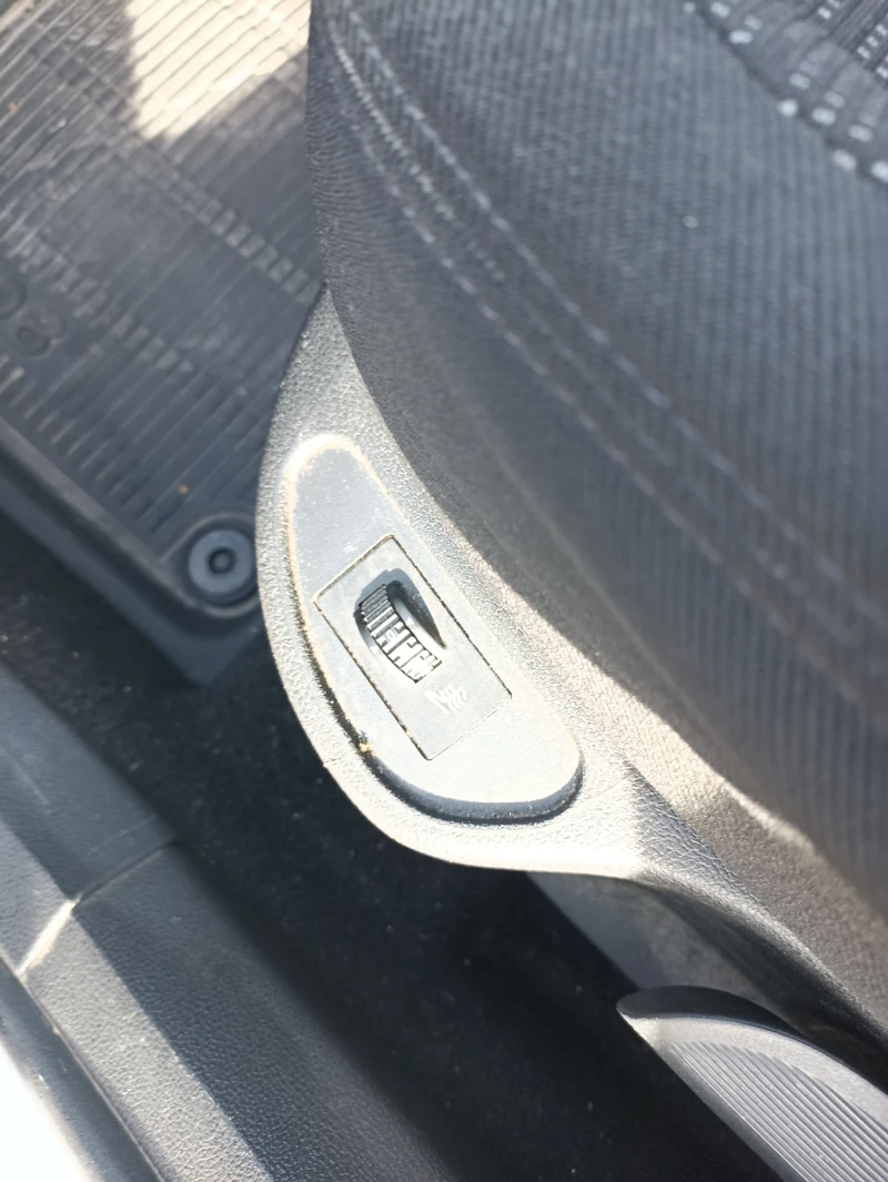 Peugeot 308 SW, снимка 14 - Автомобили и джипове - 52628183