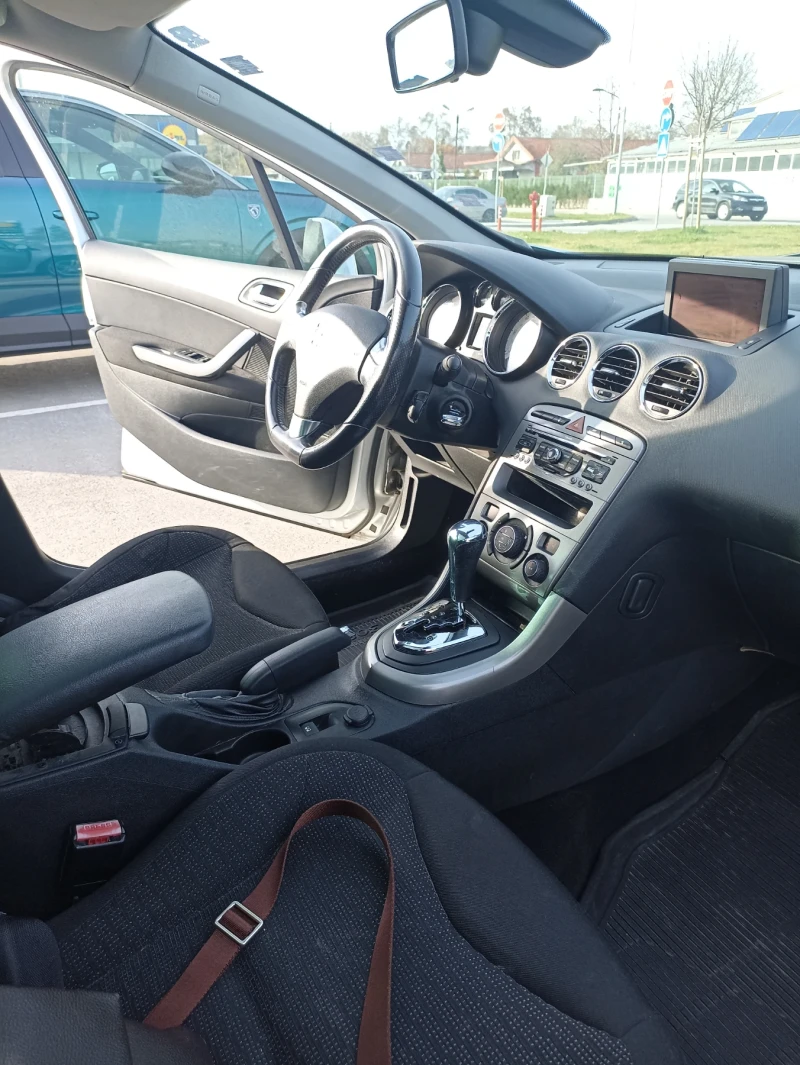 Peugeot 308 SW, снимка 11 - Автомобили и джипове - 52628183