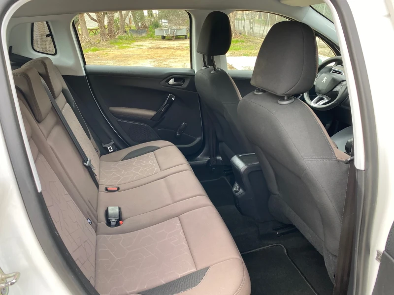 Peugeot 2008, снимка 4 - Автомобили и джипове - 52956046