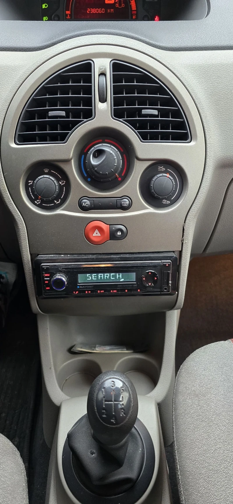 Renault Modus 1.5DCI, снимка 9 - Автомобили и джипове - 52974498