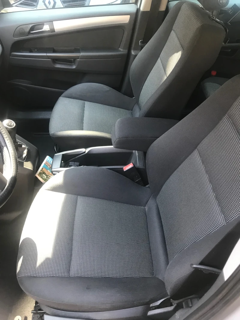 Opel Zafira 1.9, снимка 9 - Автомобили и джипове - 53205134