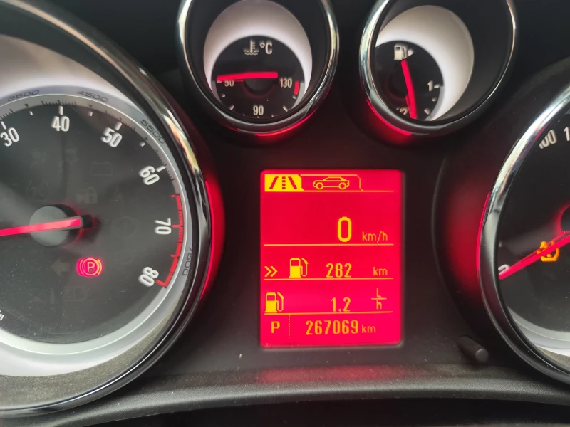 Opel Astra, снимка 14 - Автомобили и джипове - 53258996